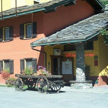 Hotel Veneriaz Нюс Экстерьер фото