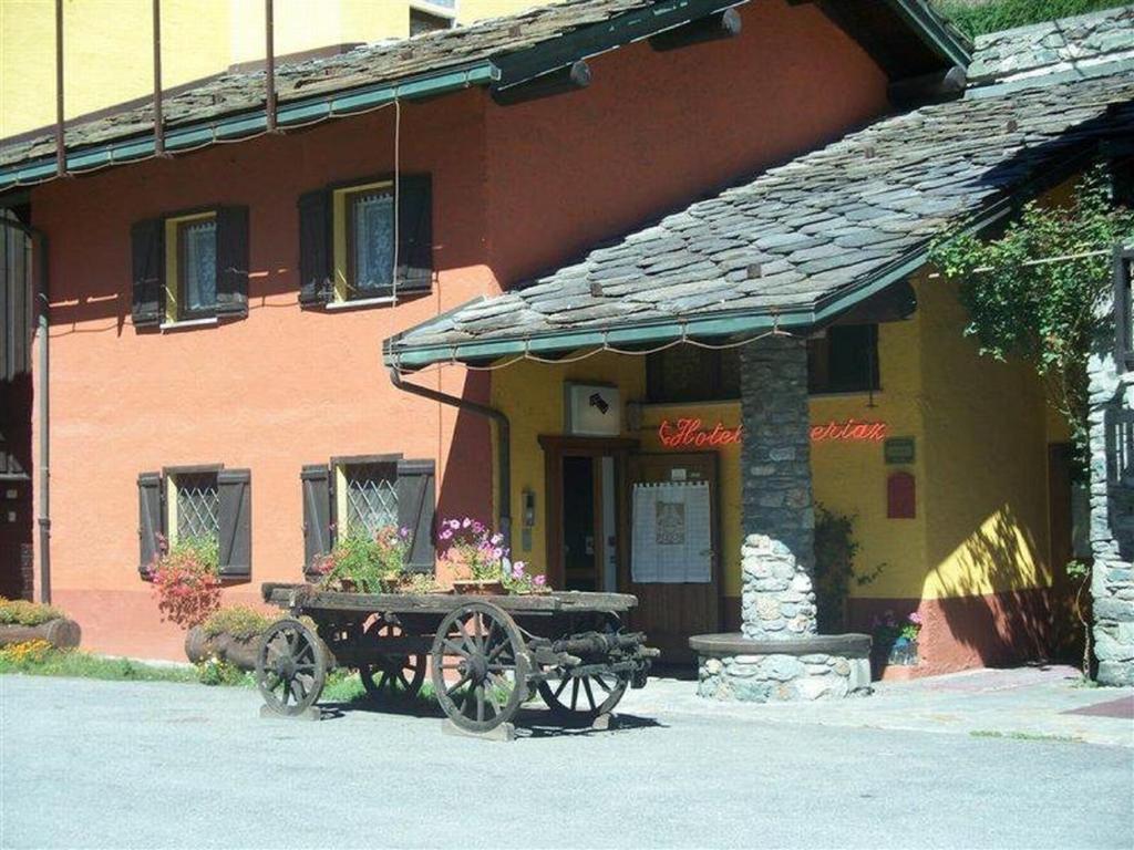 Hotel Veneriaz Нюс Экстерьер фото